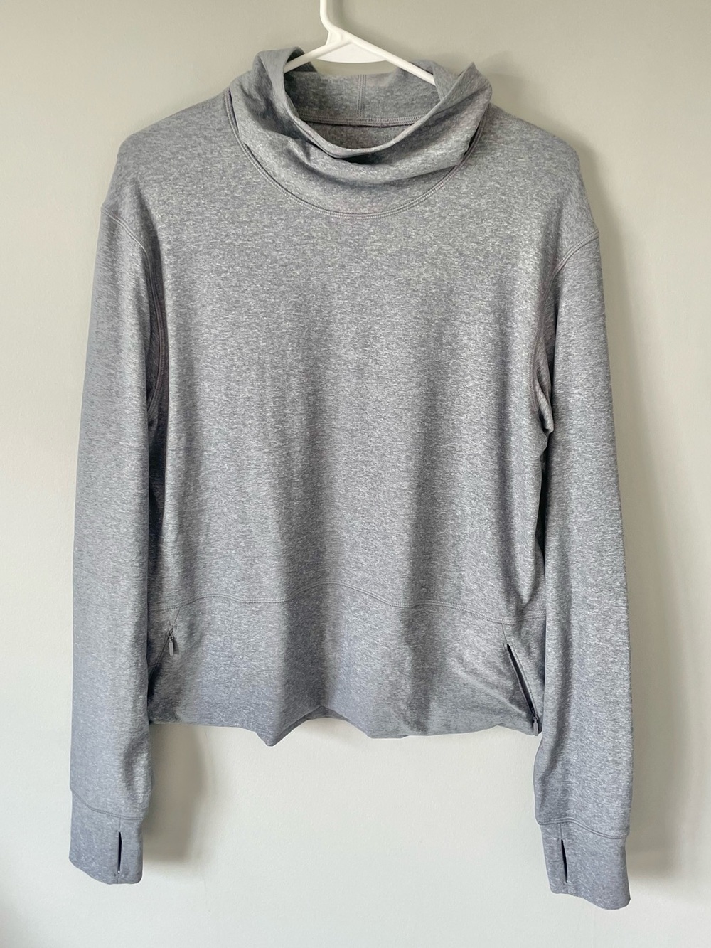 Lululemon Ready to Rulu Pullover Heathered Asphalt Grey Women’s 6 EUC 108$